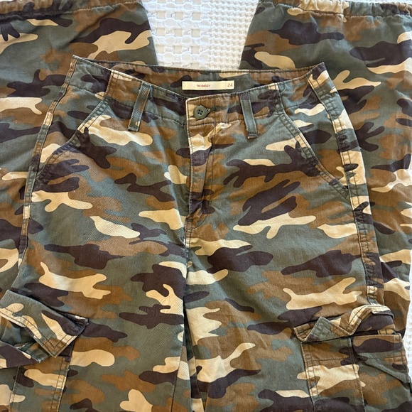 Levi's Camo '94 Baggy pants size 24 - Picture 1 of 7